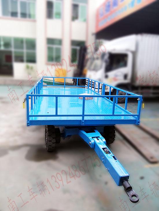 6吨乐鱼（中国）护栏型牵引拖车