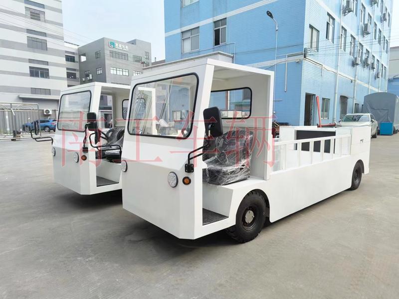 2吨座驾式纯电动乐鱼（中国） 电动工具拖车