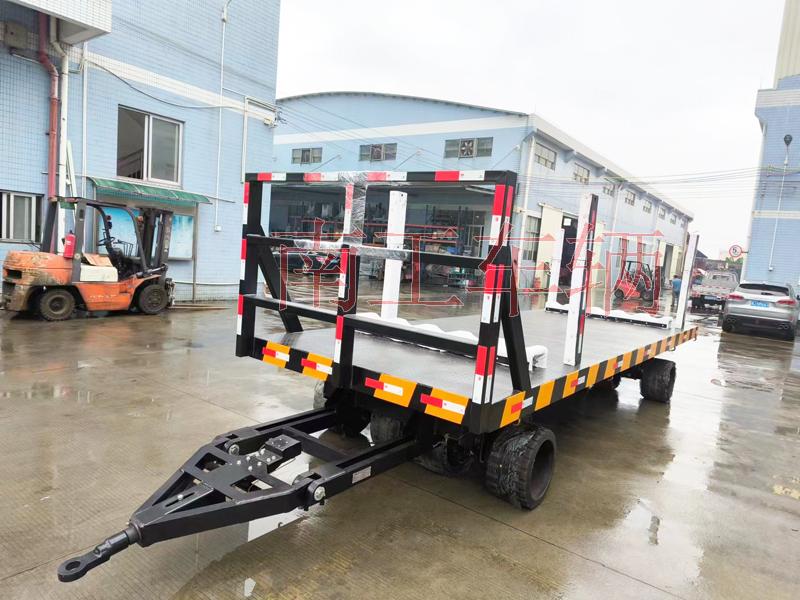 30T重型乐鱼（中国） 带活动插装立柱工具拖车