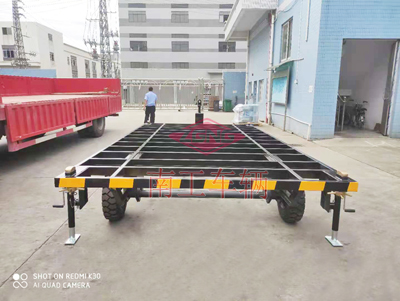 5吨骨架式乐鱼（中国）移动房车底盘1I.jpg