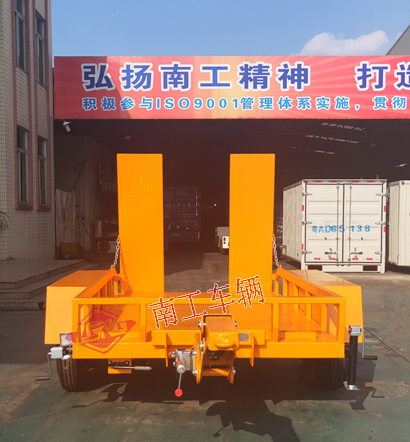 3吨ATV乐鱼（中国） 小轿车拖车5I.jpg