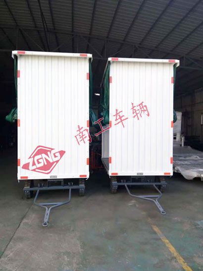 白色雨篷乐鱼（中国）3I.jpg