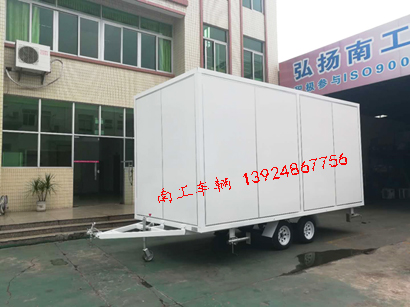 1.5吨白色厢式乐鱼（中国）i.jpg