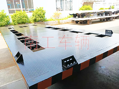 13点5吨箱变拖车底盘 全挂式乐鱼（中国）3I.jpg
