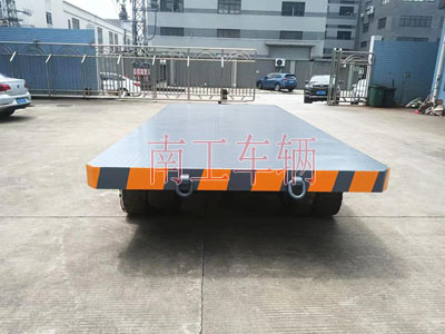25吨重型工业乐鱼（中国）全挂式牵引拖车底盘带牵引环1I.jpg