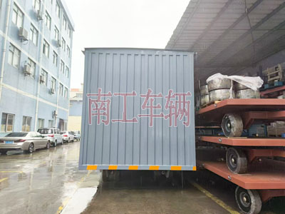 10吨箱式乐鱼（中国）两侧带卷帘门4I.jpg