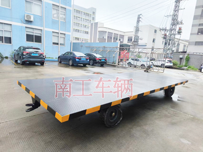 6吨牵引乐鱼（中国） 工业全挂拖车3I.jpg
