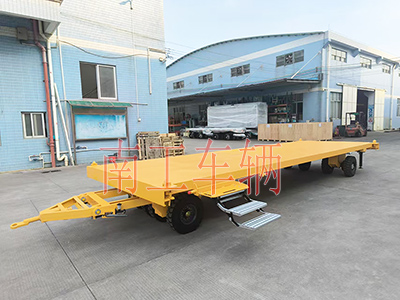 10吨乐鱼（中国）带液压支腿伸缩梯工具车6I.jpg